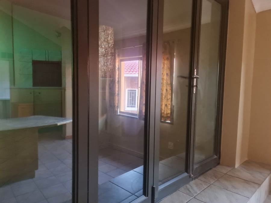 3 Bedroom Property for Sale in Safari Gardens North West